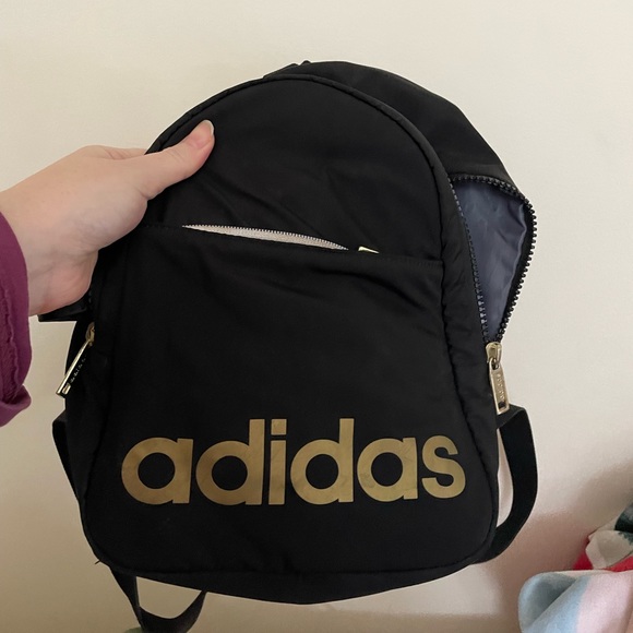 ADIDAS MINI BACKPACK🎒 - Picture 4 of 6